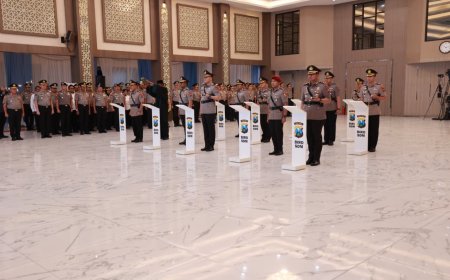 Kapolda Jatim Lantik Wakapolda Baru dan Pimpin Sertijab Sejumlah Kapolres Jajaran